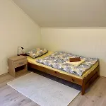 Arctic Fjord House - Fjord View, Sauna, Hot Tub Karlsøy