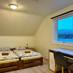 Arctic Fjord House - Fjord View, Sauna, Hot Tub