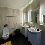 Arctic Fjord House - Fjord View, Sauna, Hot Tub Villa *