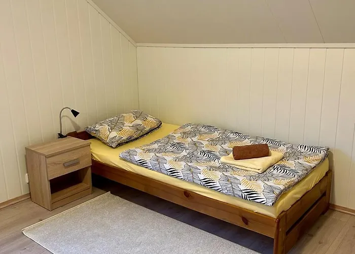 Arctic Fjord House - Fjord View, Sauna, Hot Tub Karlsøy