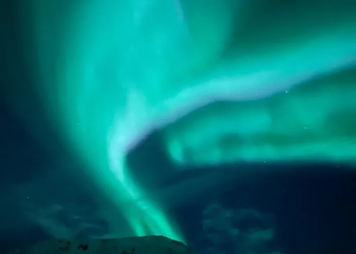 Arctic Fjord House - Fjord View, Sauna, Hot Tub Karlsøy